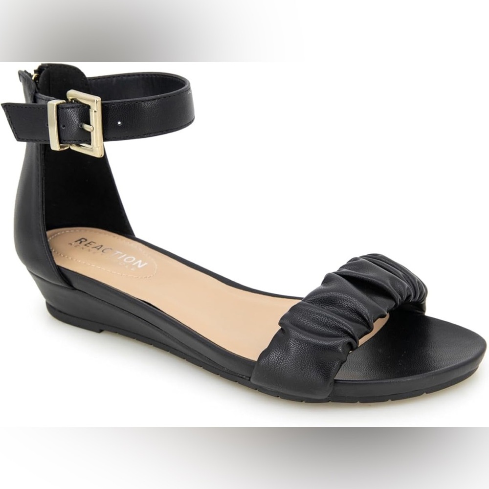 Kenneth Cole Reaction Women's Great Scrunch Sandals Size 8.5 Black